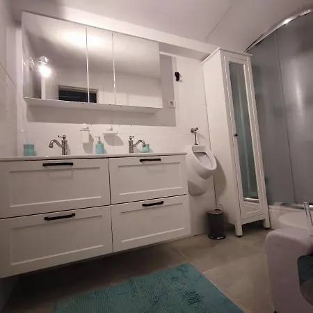 公寓 Kimano Apartmans 扎达尔