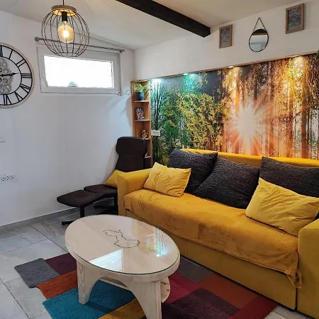 Kimano Apartmans * Ζαντάρ