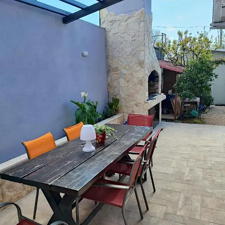 Kimano Apartmans Διαμέρισμα *